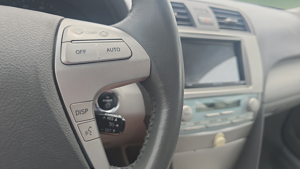 Used 2009 Toyota Camry Hybrid FWD image 25