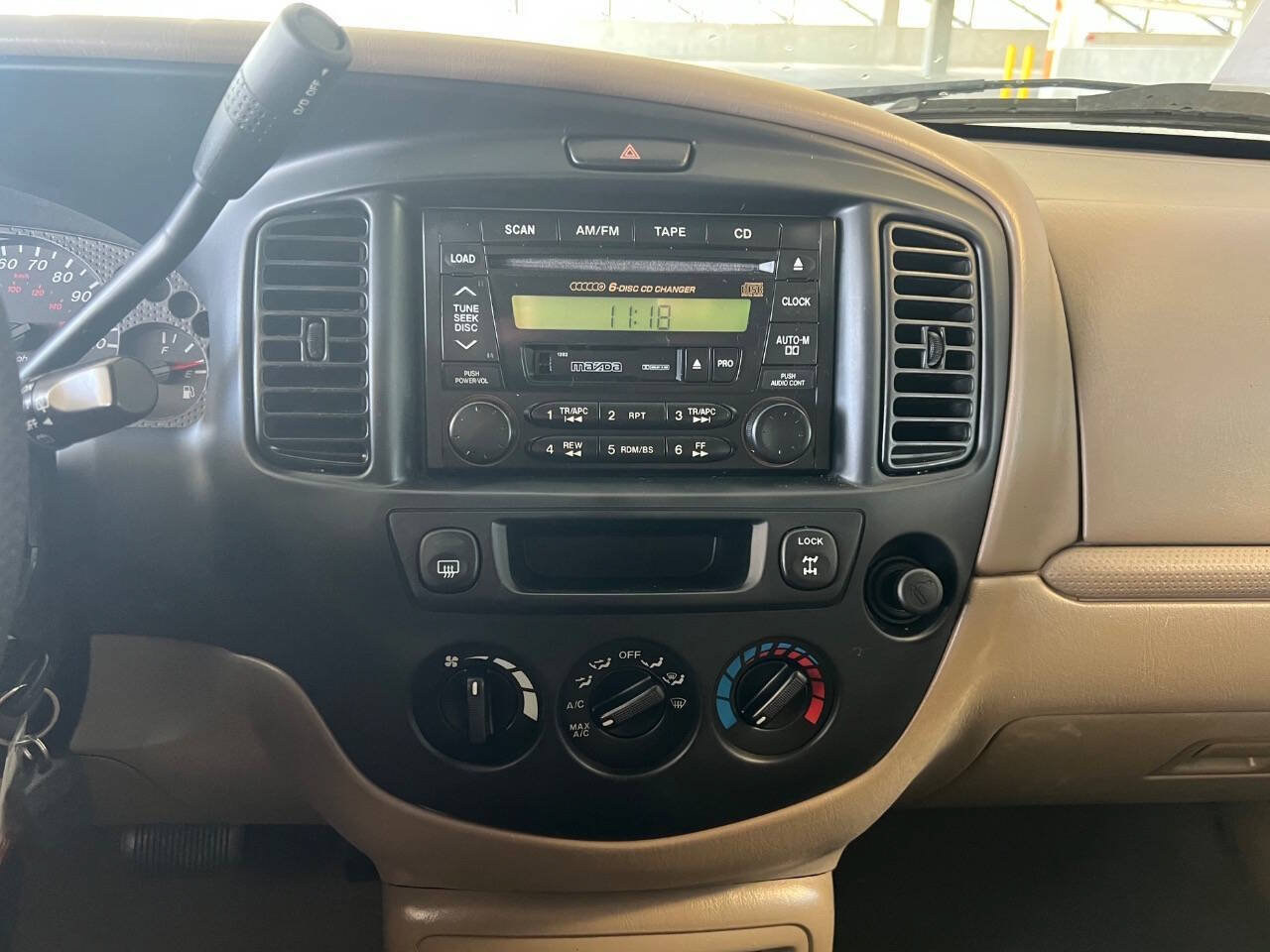 Used 2001 MAZDA Tribute LX AWD/4WD image 15