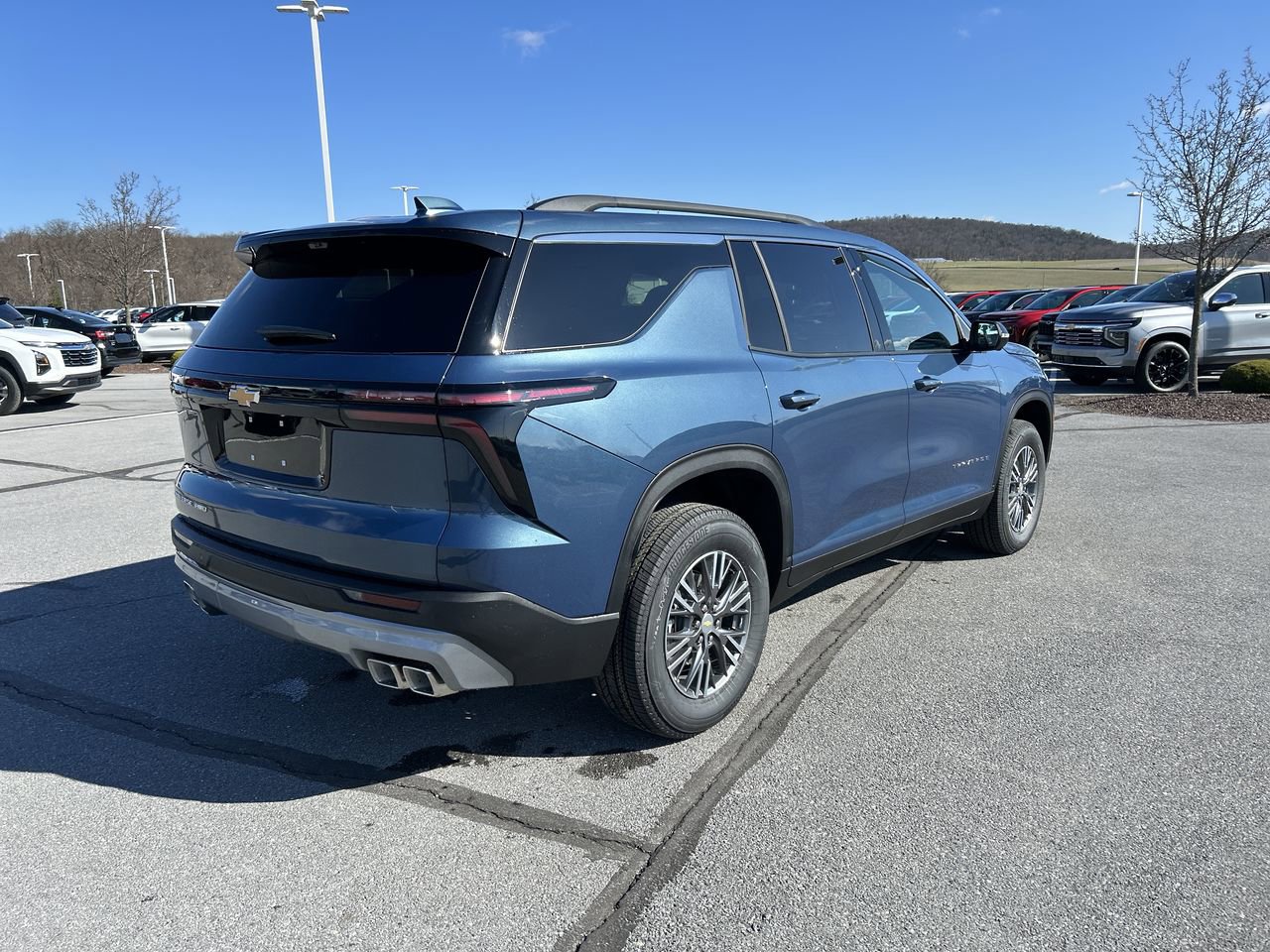 New 2026 Chevrolet Traverse LT image 7