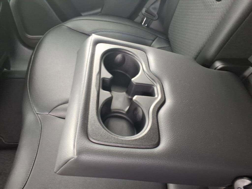 New 2026 Jeep Compass Latitude image 9
