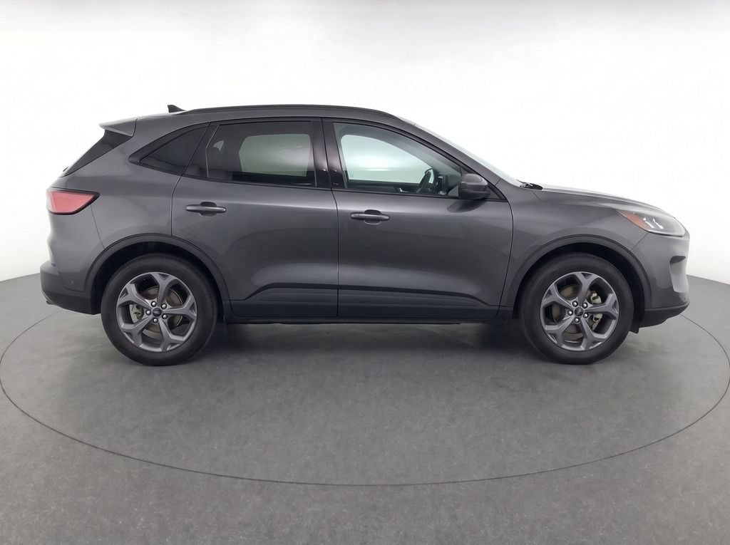 Used 2025 Ford Escape ST-Line AWD/4WD image 8
