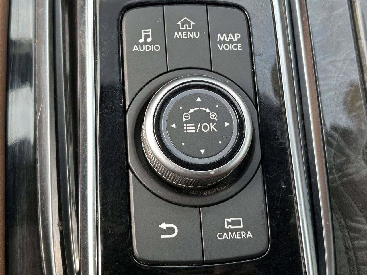 Used 2022 INFINITI QX80 Sensory w/ Cargo Package image 13