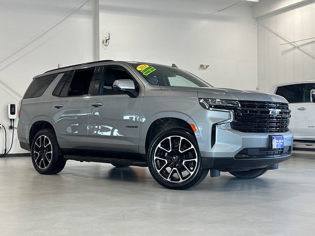 Used 2024 Chevrolet Tahoe RST w/ Luxury Package AWD/4WD image 2