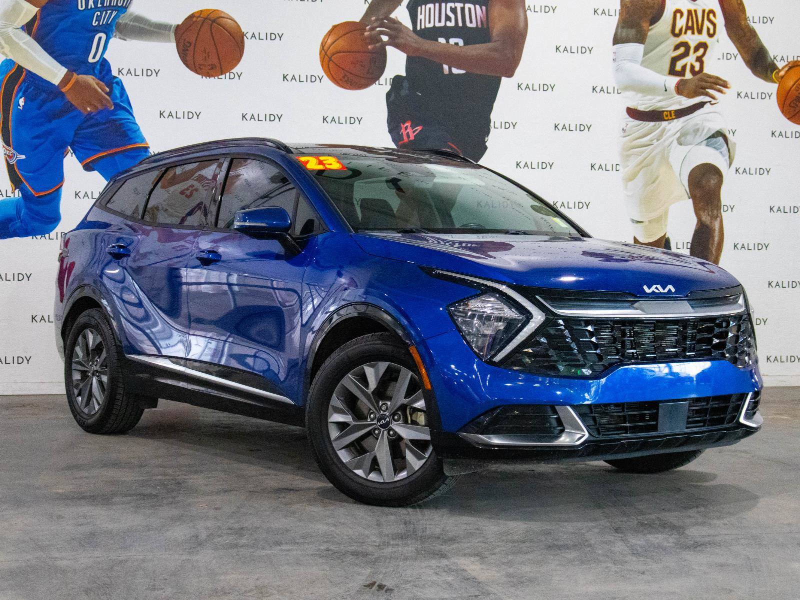 Used 2023 Kia Sportage SX image 2