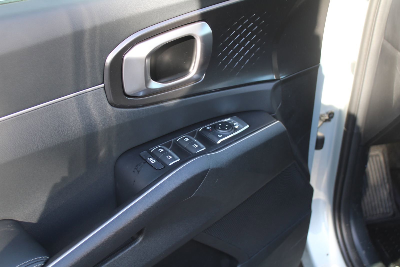 New 2026 Kia Sorento LX image 19