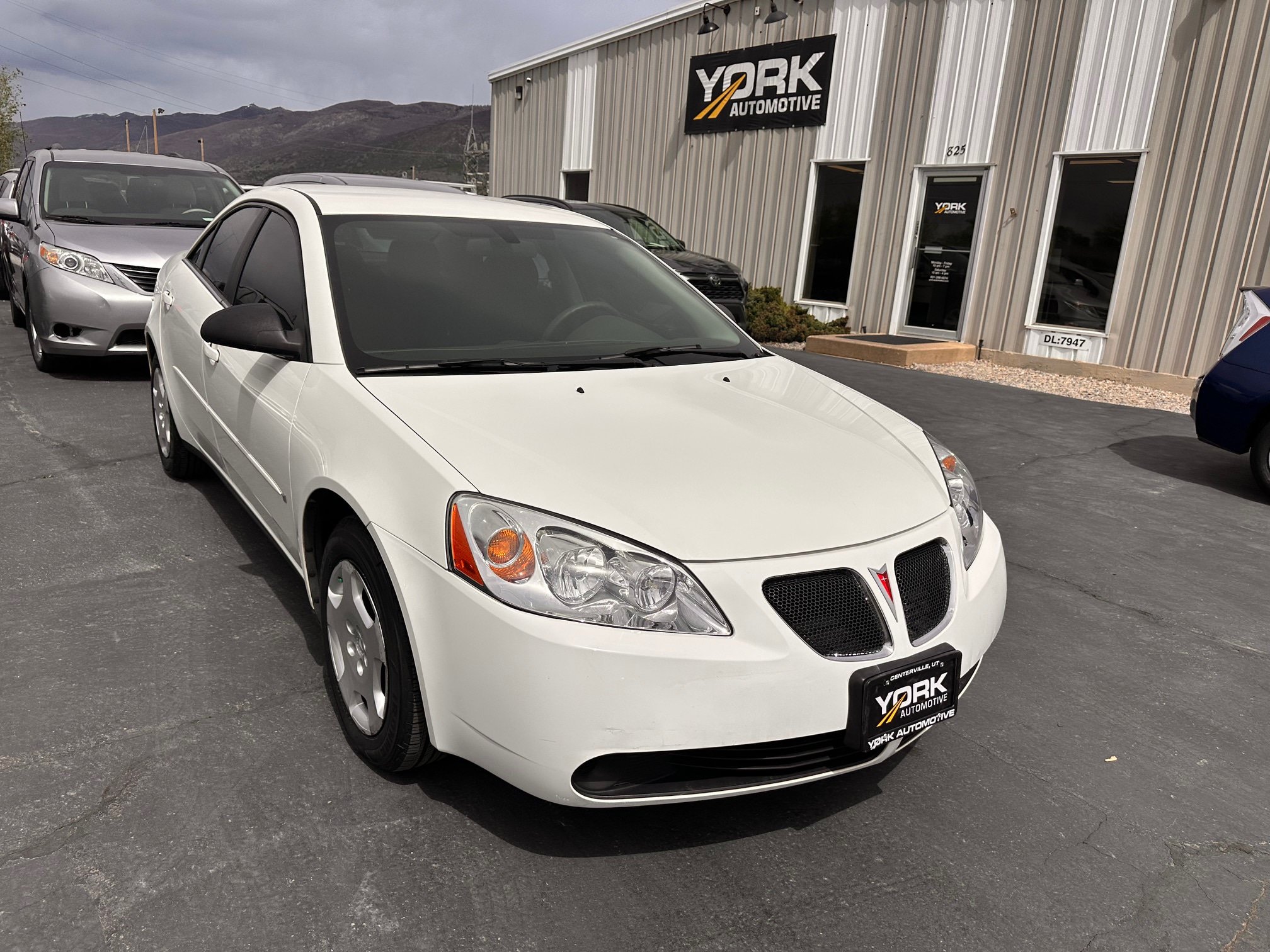 Used 2006 Pontiac G6 Sedan w/ Convenience Package FWD image 1