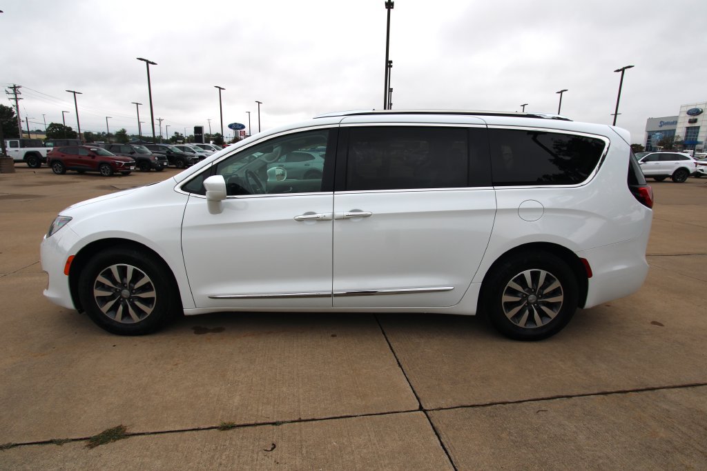 Used 2020 Chrysler Pacifica Touring-L Plus FWD image 20