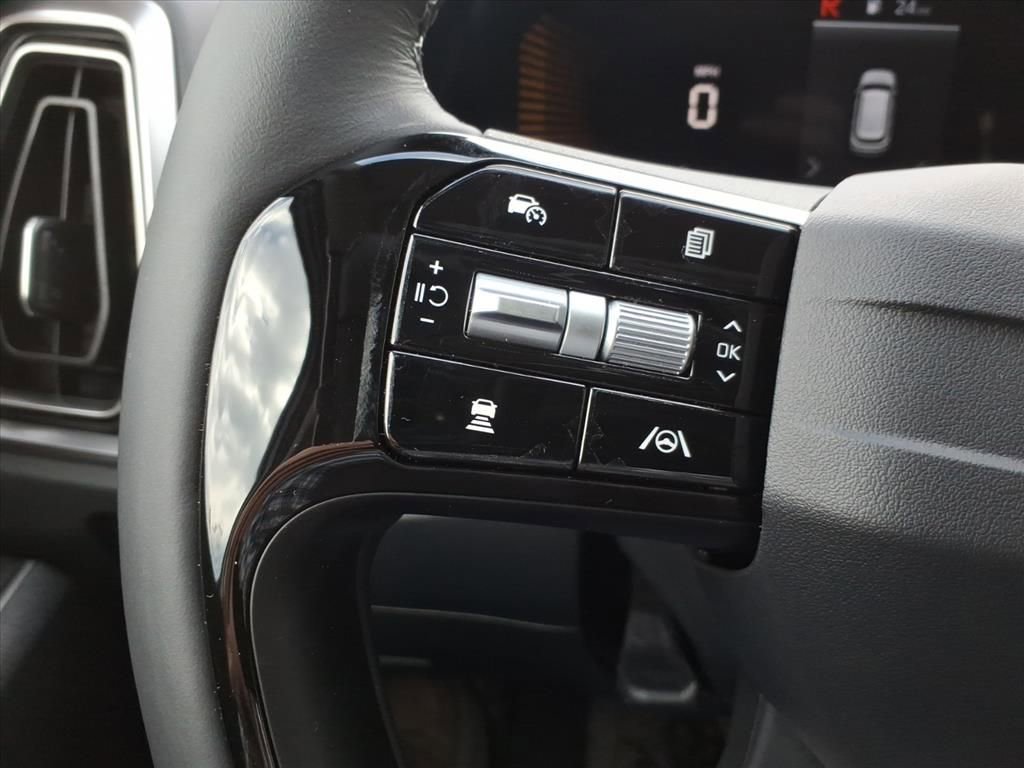 New 2026 Kia Sorento LX FWD image 23