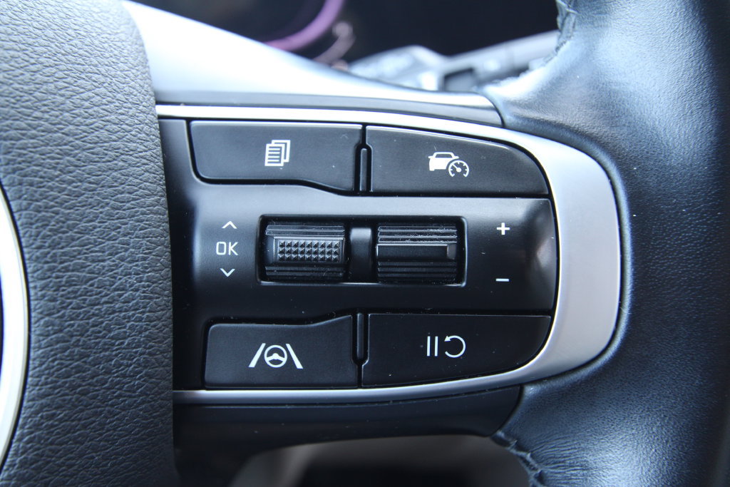 Used 2023 Kia Sportage EX FWD image 21