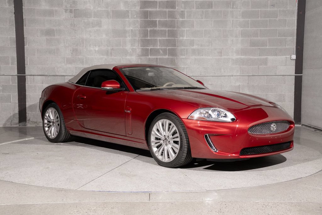 Used 2010 Jaguar XK Convertible RWD image 9