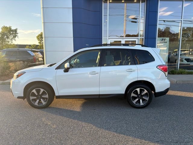 Used 2018 Subaru Forester 2.5i Limited w/ Popular Package #2 AWD/4WD image 2