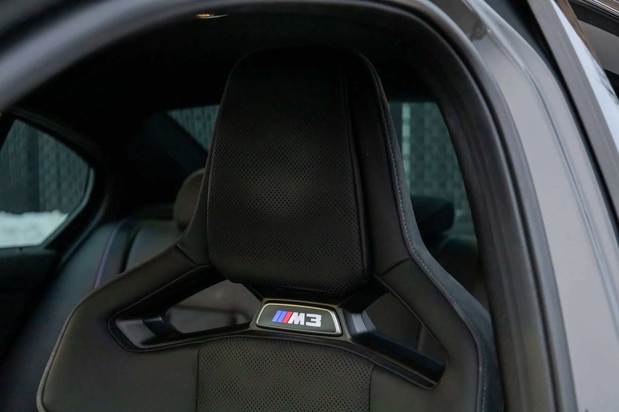 Used 2022 BMW M3 Competition w/ M Carbon Exterior Package image 48