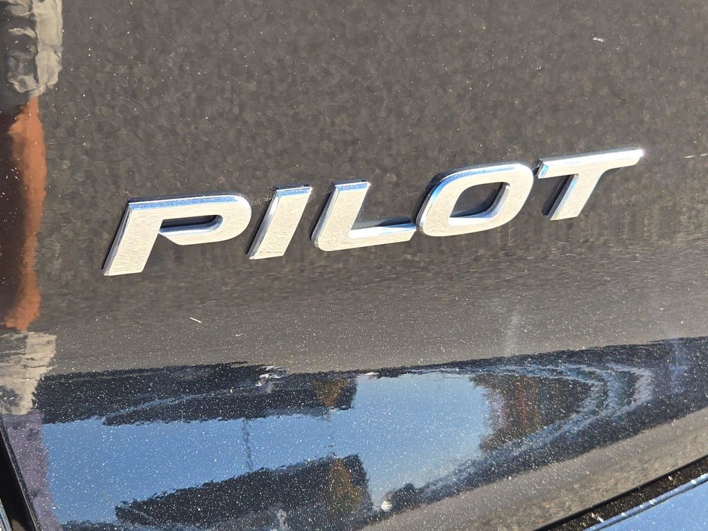 Used 2021 Honda Pilot Elite image 12