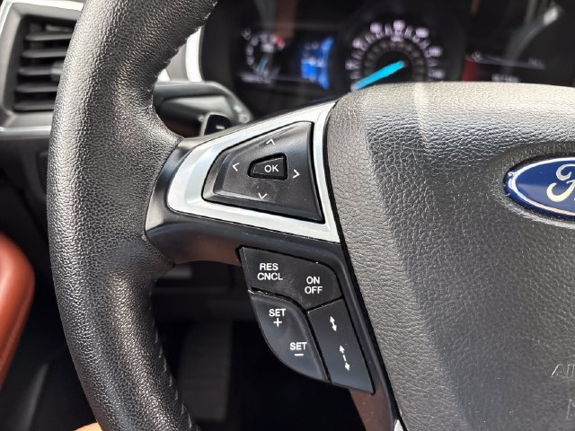 Used 2017 Ford Edge Titanium w/ Equipment Group 301A AWD/4WD image 11
