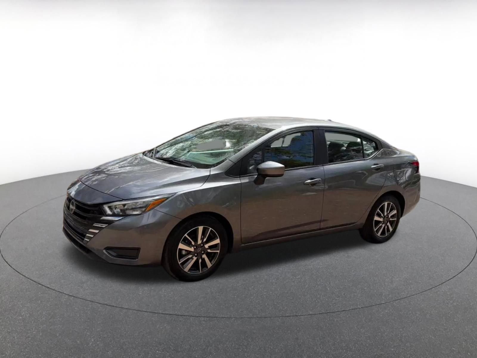 Used 2025 Nissan Versa SV FWD image 8