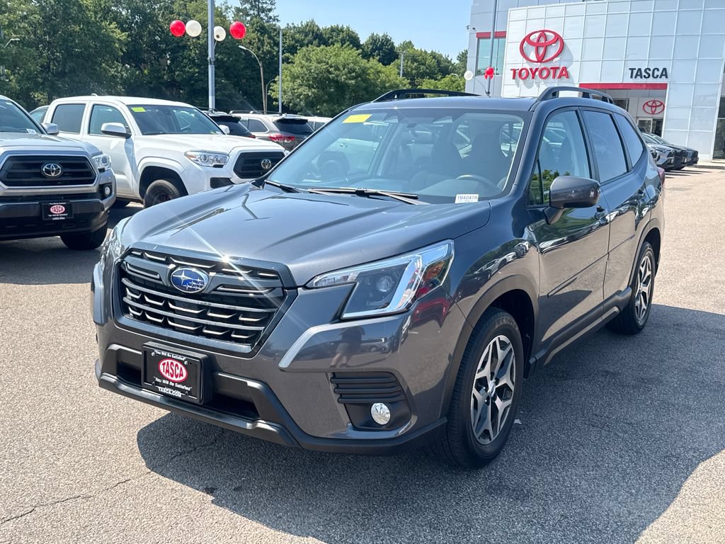 Used 2023 Subaru Forester Premium AWD/4WD image 3
