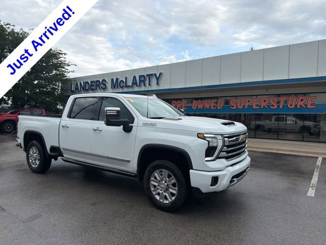 Used 2024 Chevrolet Silverado 2500 High Country AWD/4WD image 1