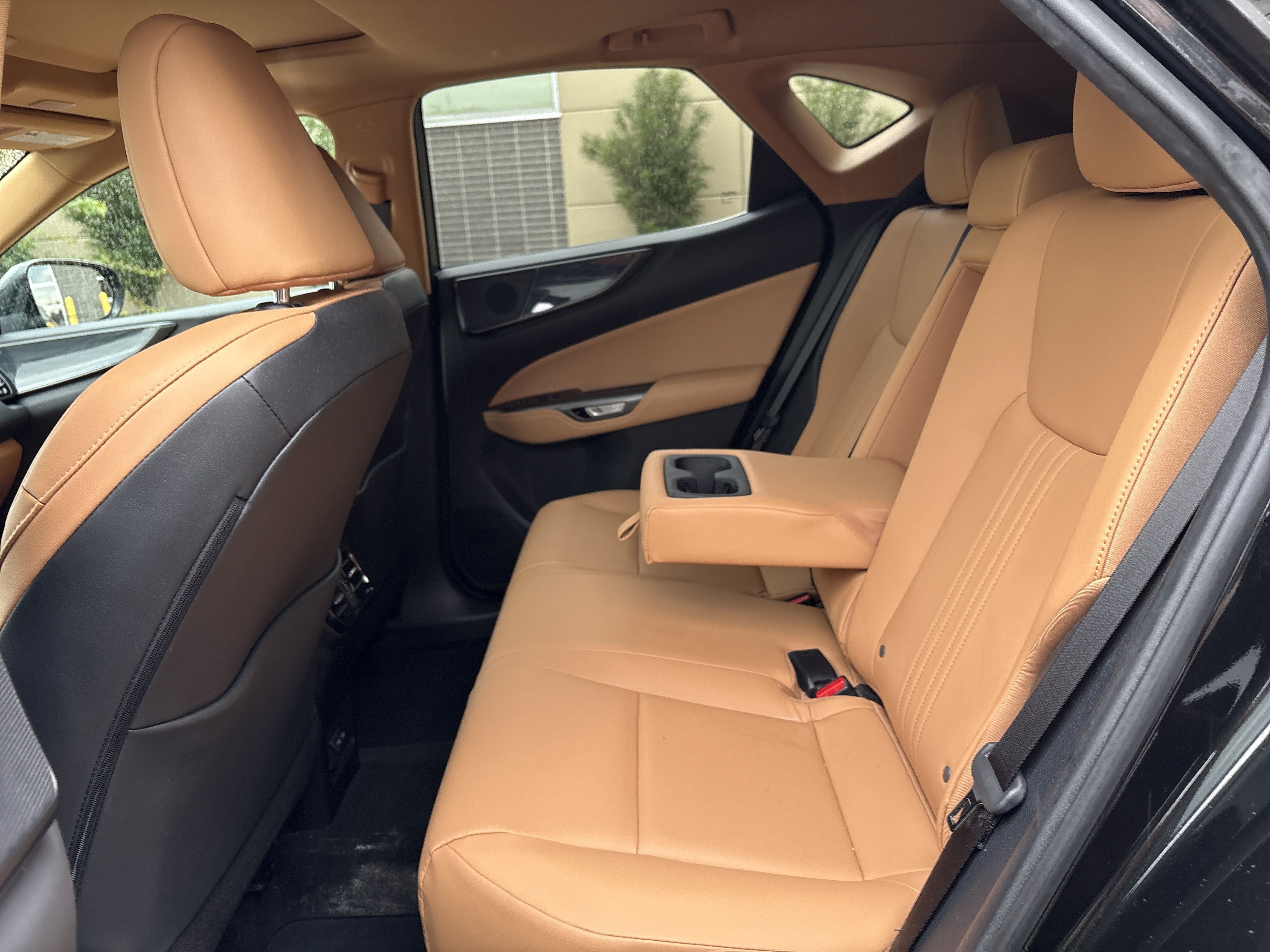 Used 2024 Lexus NX 250 FWD w/ Towing Package (2000 Lbs) image 31