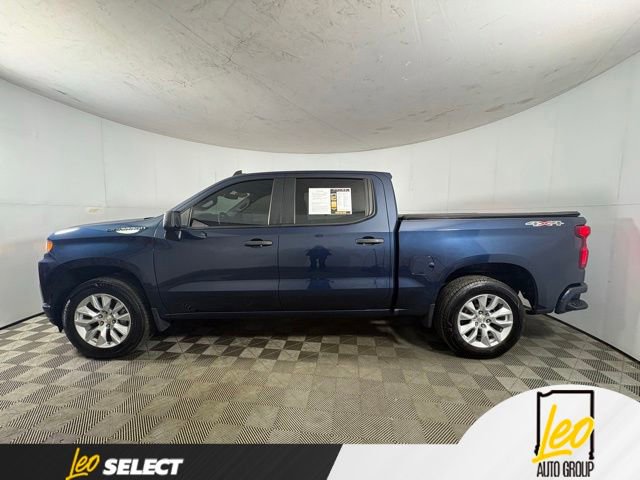 Used 2020 Chevrolet Silverado 1500 Custom w/ Custom Value Package AWD/4WD image 2
