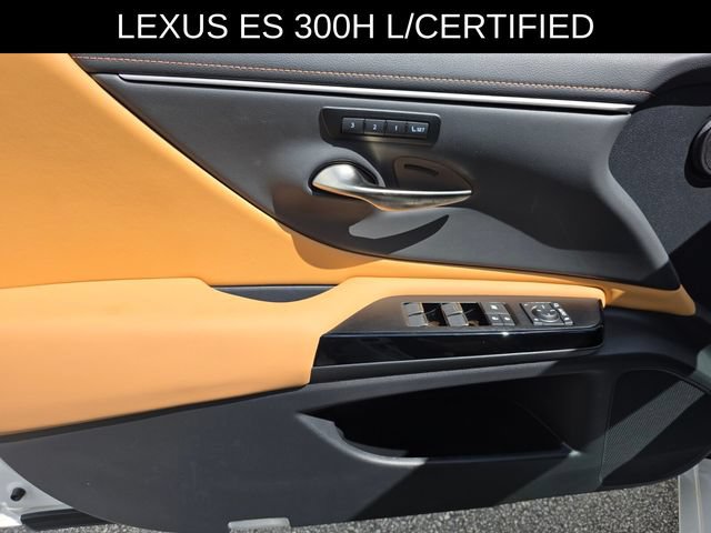 Used 2025 Lexus ES 300h w/ Premium Package FWD image 24