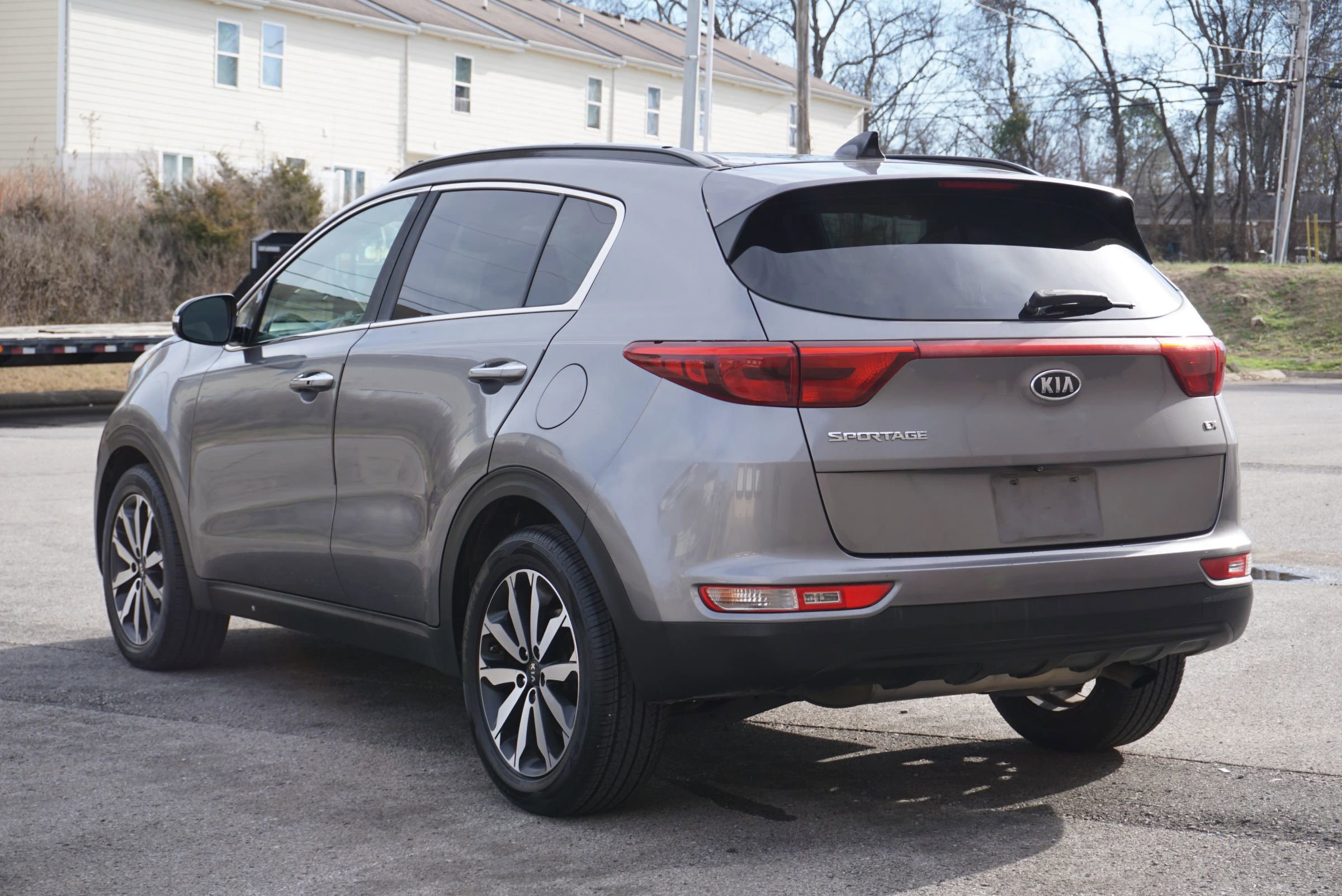 Used 2018 Kia Sportage EX w/ EX Premium Package FWD image 9
