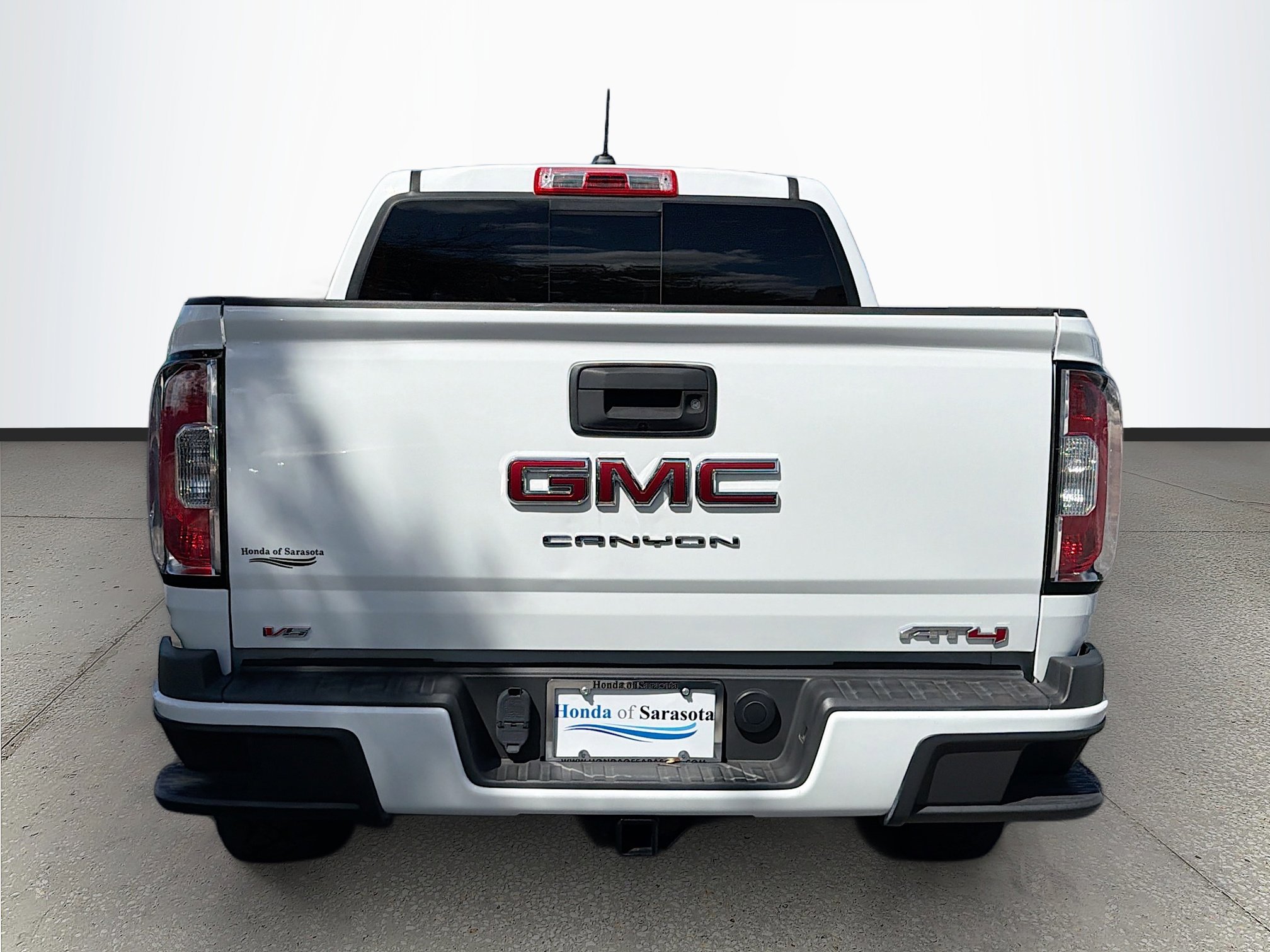 Used 2022 GMC Canyon AT4 w/ Trailering Package image 5
