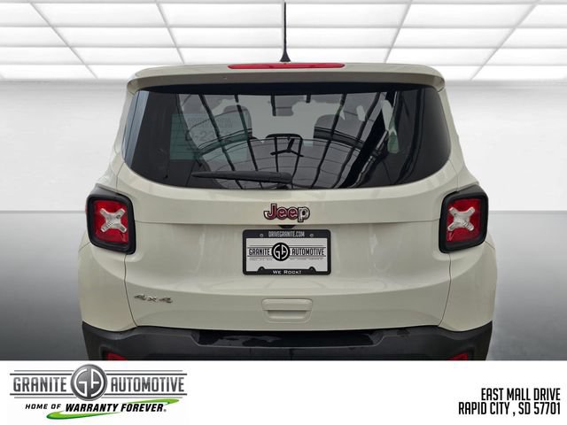 Used 2023 Jeep Renegade Latitude AWD/4WD image 5