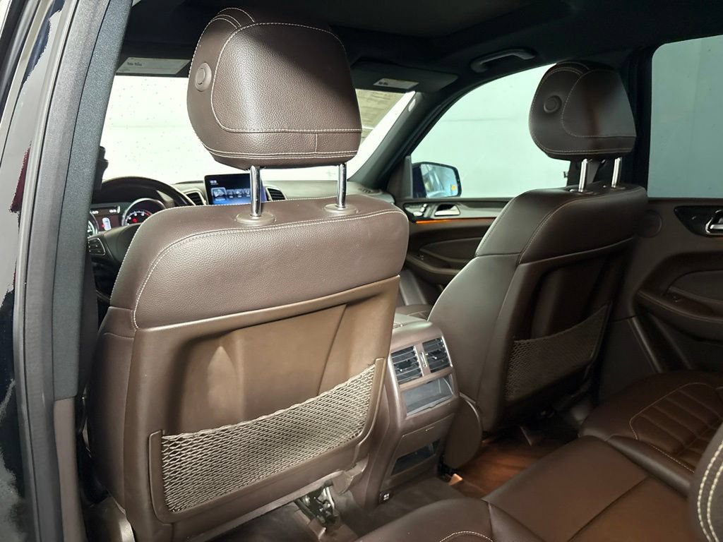 Used 2018 Mercedes-Benz GLS 450 4MATIC image 25