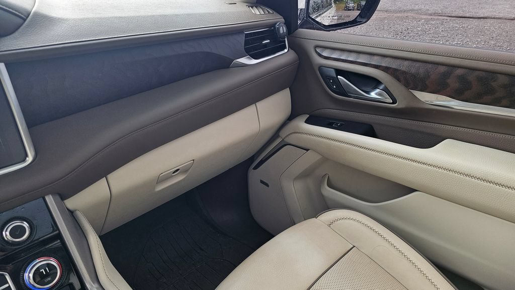 Used 2024 GMC Yukon XL Denali w/ Max Trailering Package AWD/4WD image 15