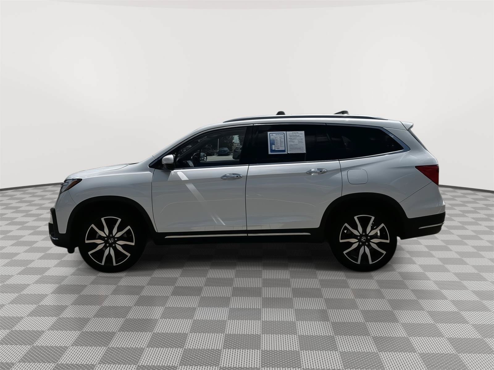Certified 2021 Honda Pilot Touring image 3