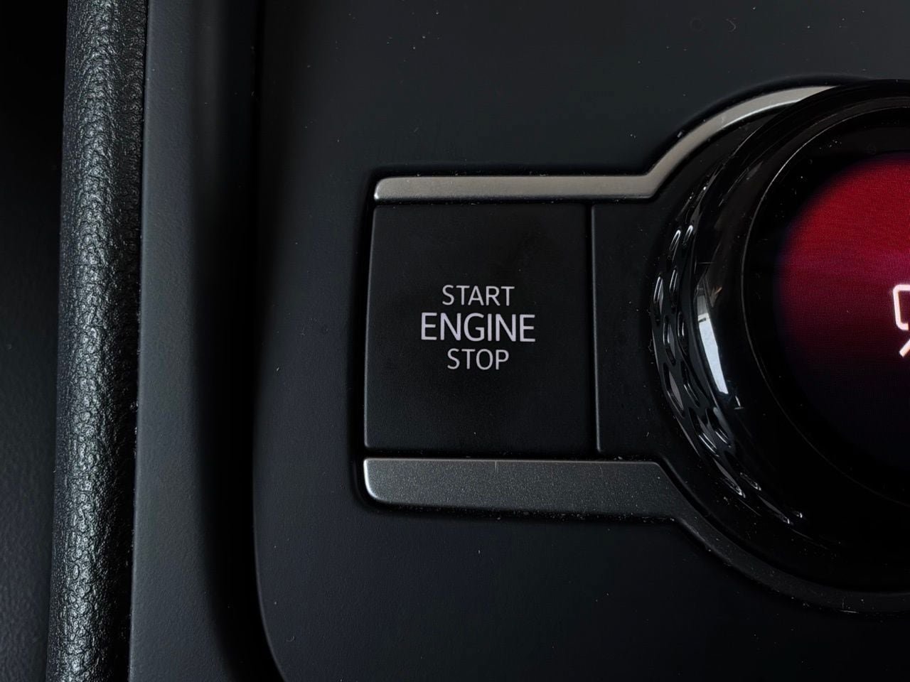 Used 2026 Volkswagen Tiguan SE FWD image 25
