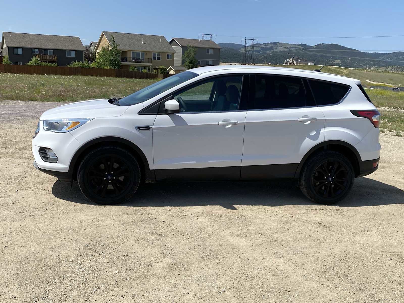 Used 2017 Ford Escape SE image 10