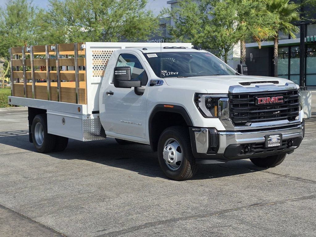 New 2026 GMC Sierra 3500 Pro w/ Convenience Package RWD image 4