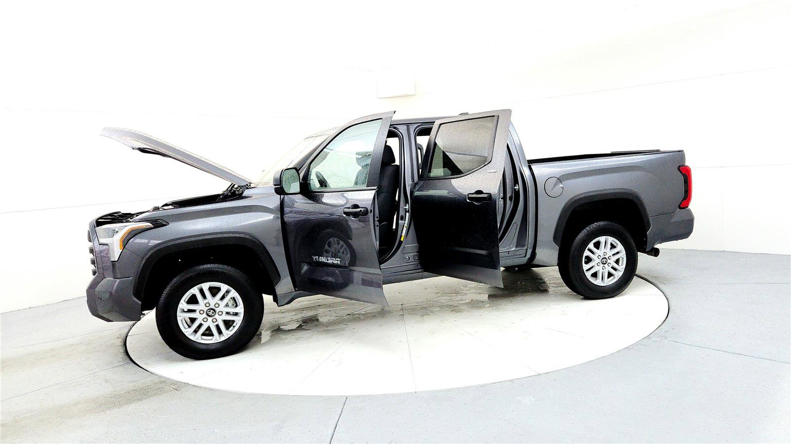 Used 2025 Toyota Tundra SR5 image 10