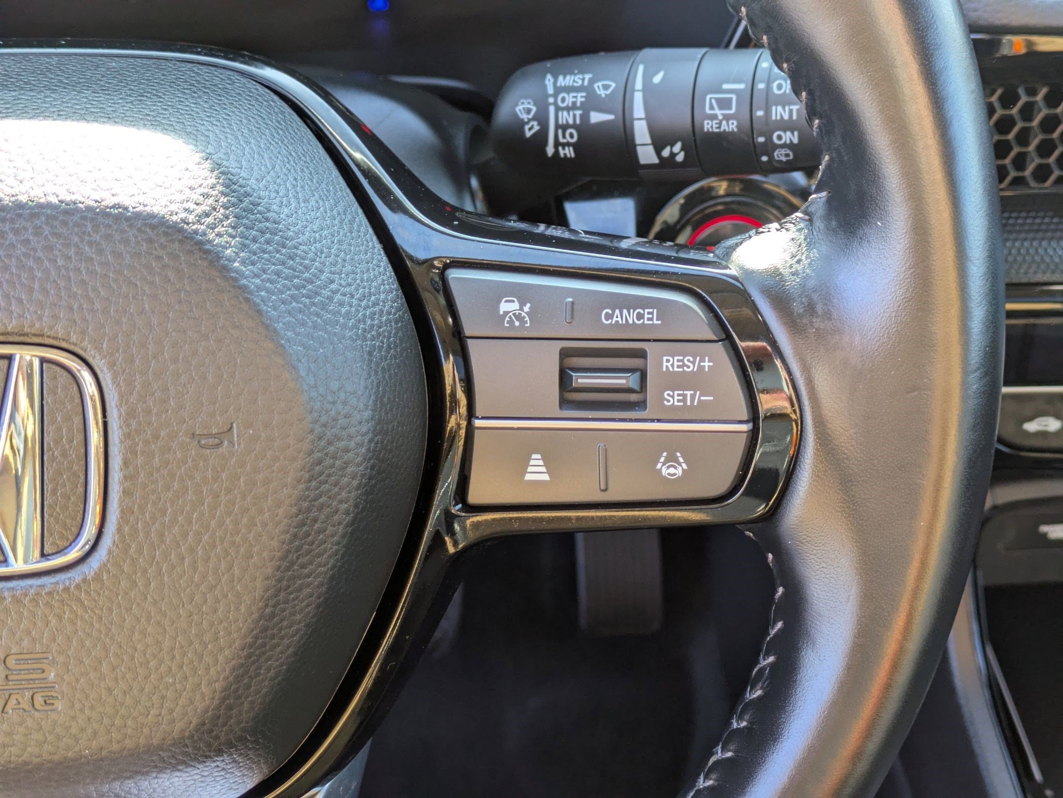 Used 2025 Honda CR-V EX-L image 20