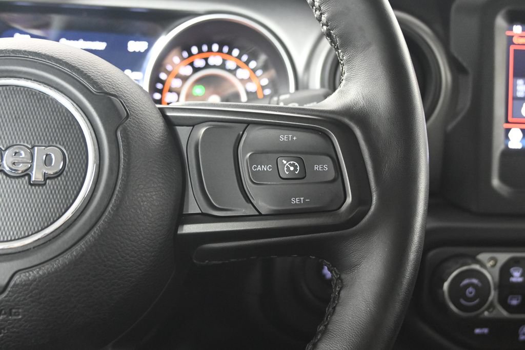 Used 2023 Jeep Gladiator Sport AWD/4WD image 35