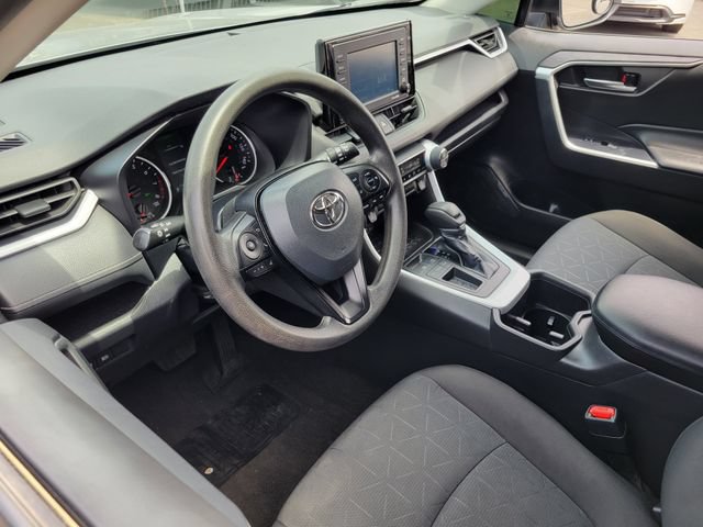 Used 2022 Toyota RAV4 XLE FWD image 5