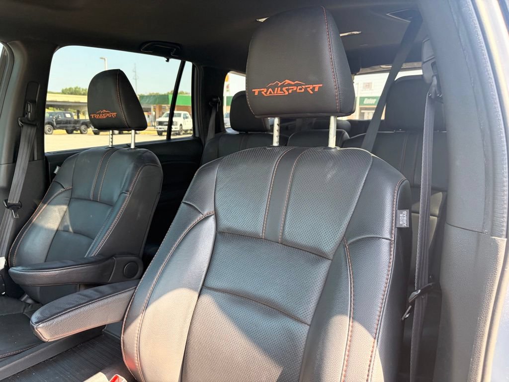 Used 2022 Honda Pilot TrailSport image 11