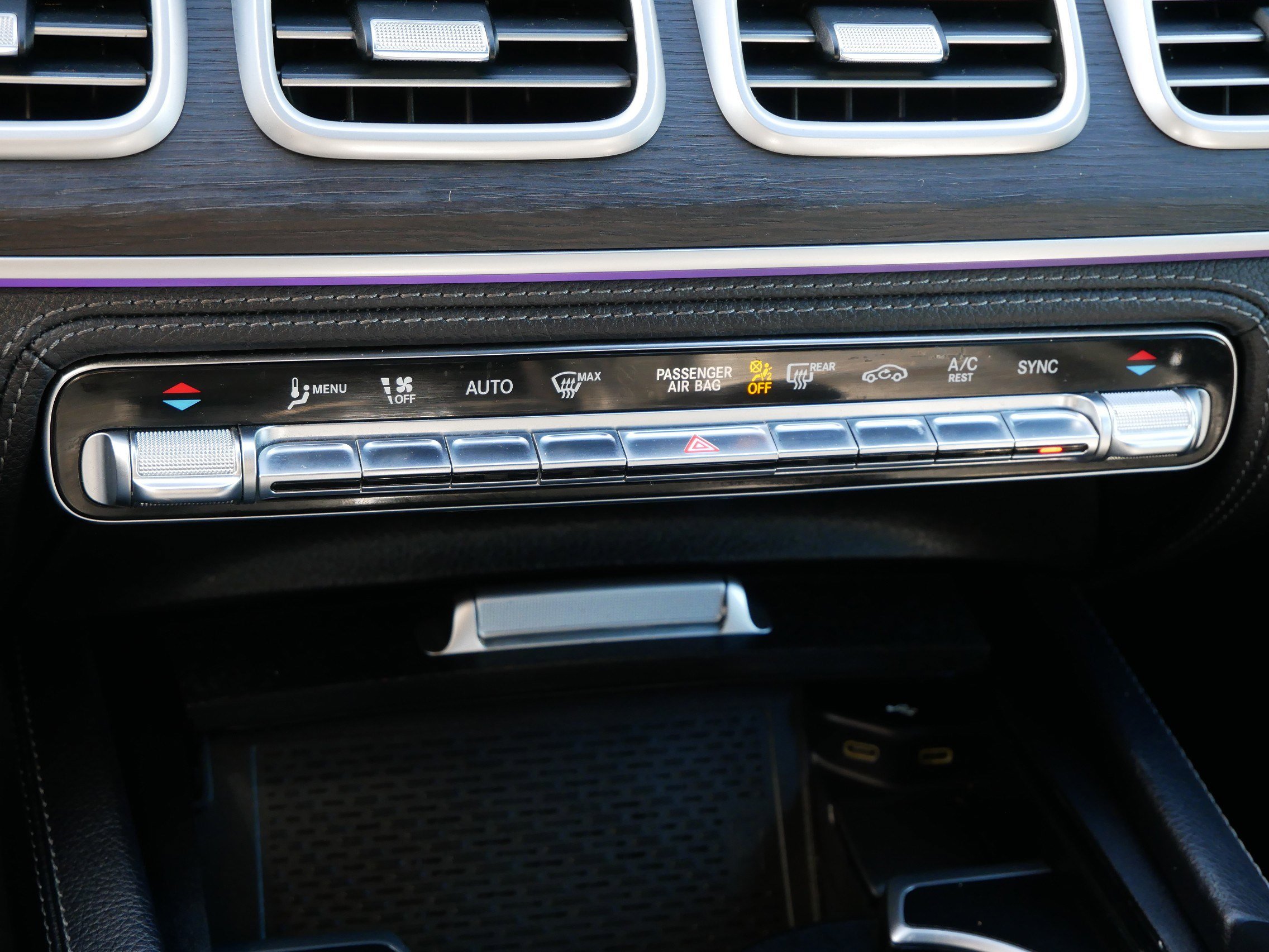 Used 2024 Mercedes-Benz GLE 53 AMG 4MATIC Coupe image 23