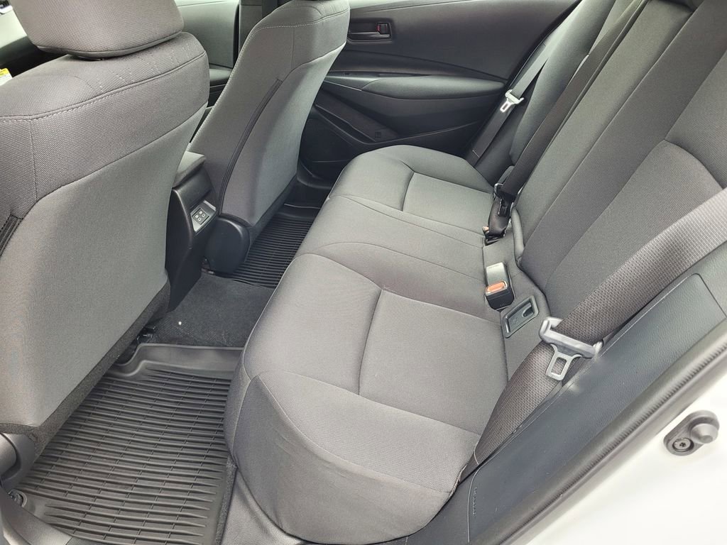Used 2025 Toyota Corolla LE w/ Convenience Package FWD image 8