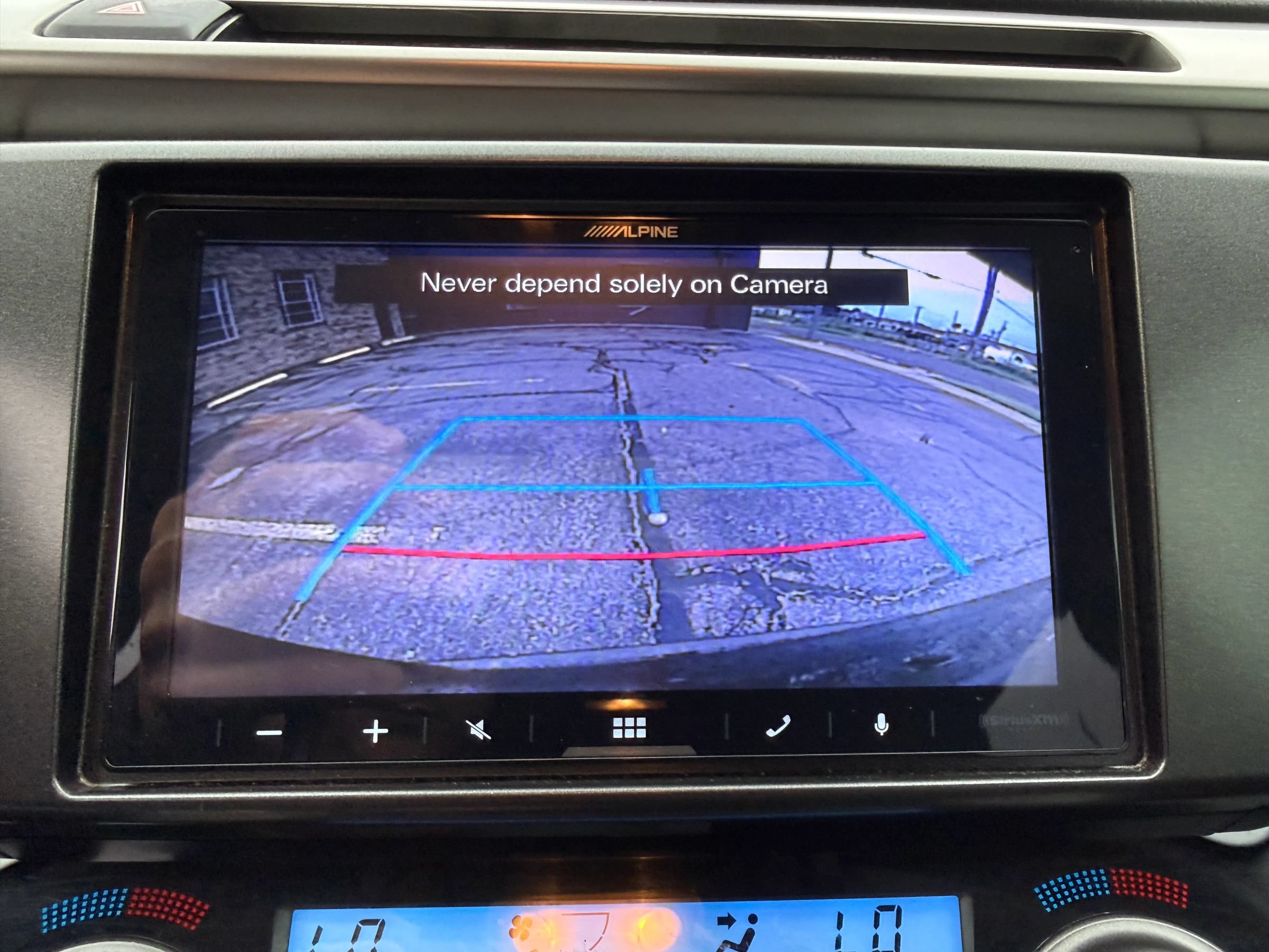 Used 2016 Toyota RAV4 LE FWD image 17