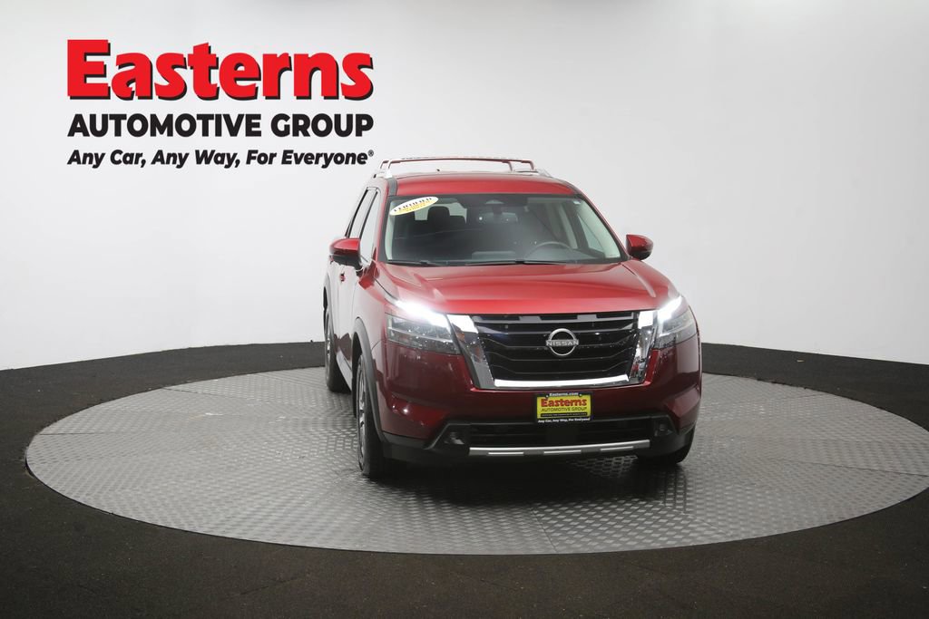 Used 2022 Nissan Pathfinder SL AWD/4WD image 51
