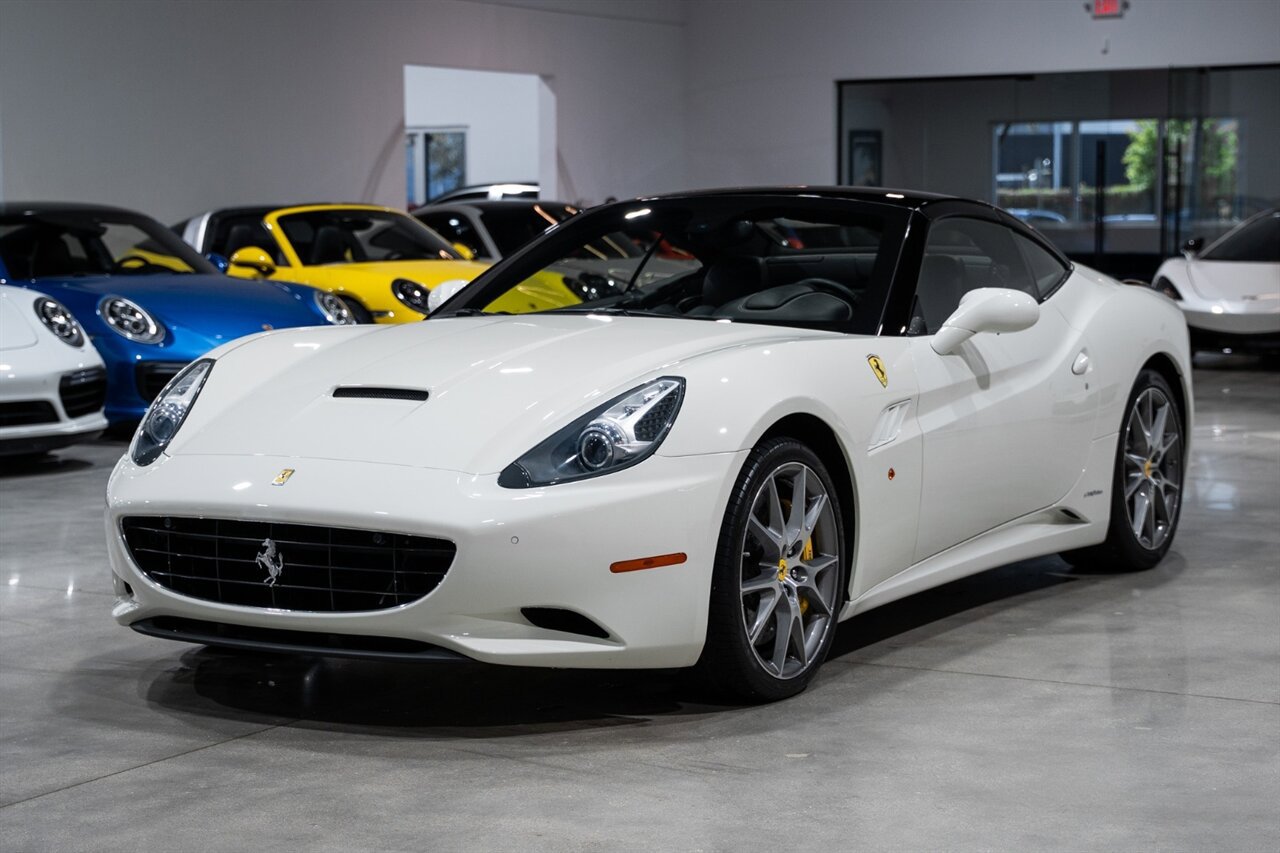 Used 2014 Ferrari California image 11