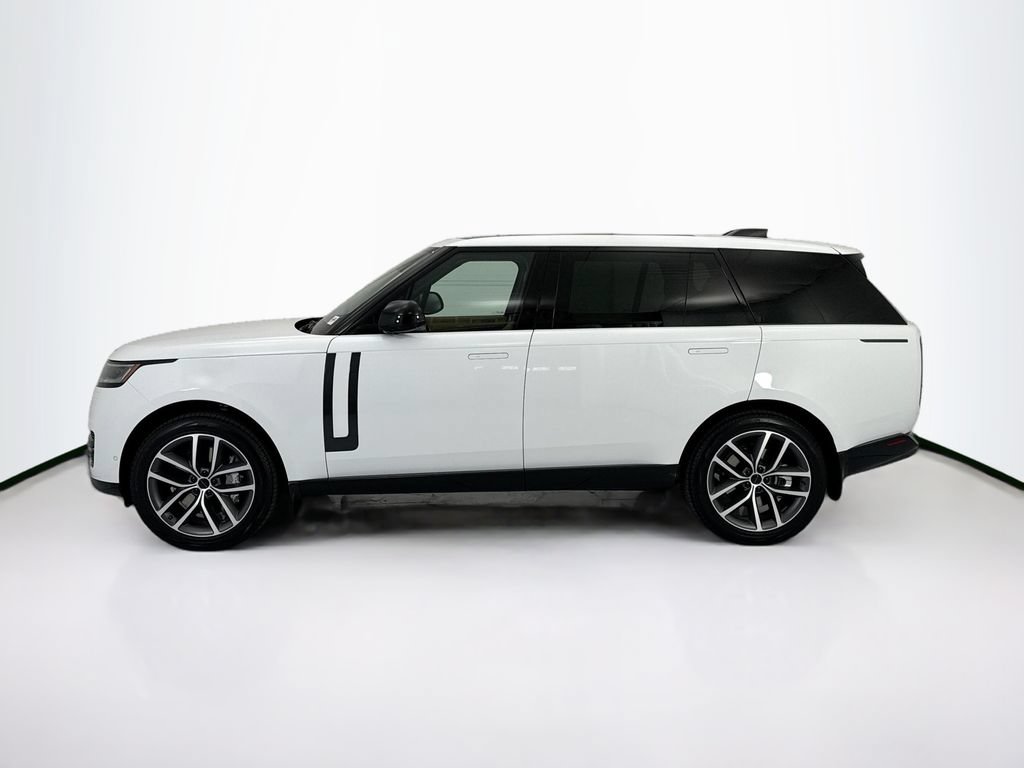 New 2026 Land Rover Range Rover Long Wheelbase SE AWD/4WD image 8