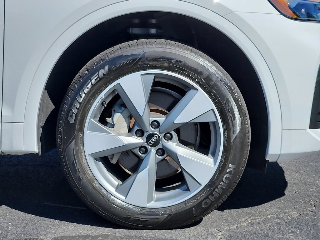 Used 2024 Audi Q5 Premium AWD/4WD image 14