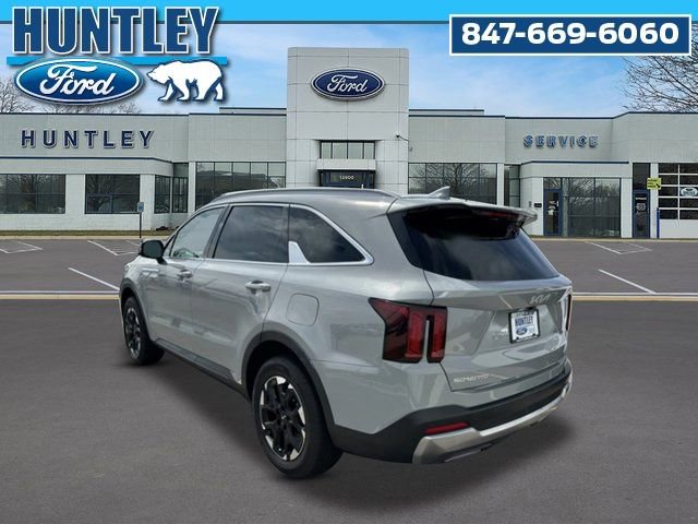 Used 2025 Kia Sorento S image 5