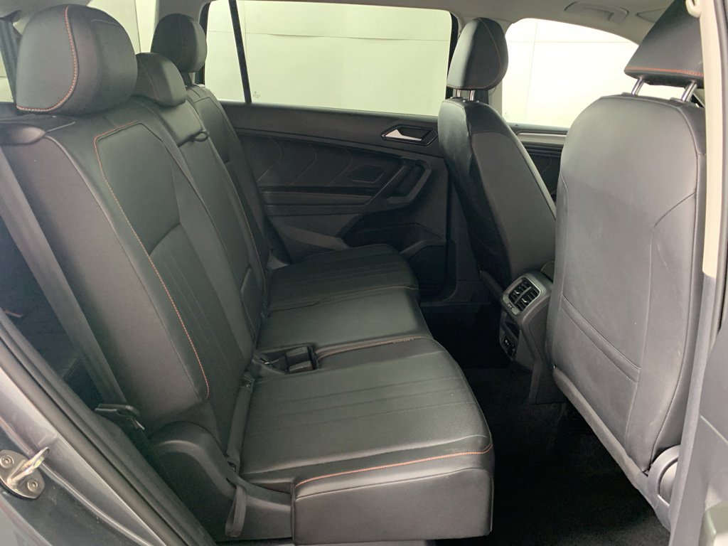 Used 2024 Volkswagen Tiguan Wolfsburg Edition image 40