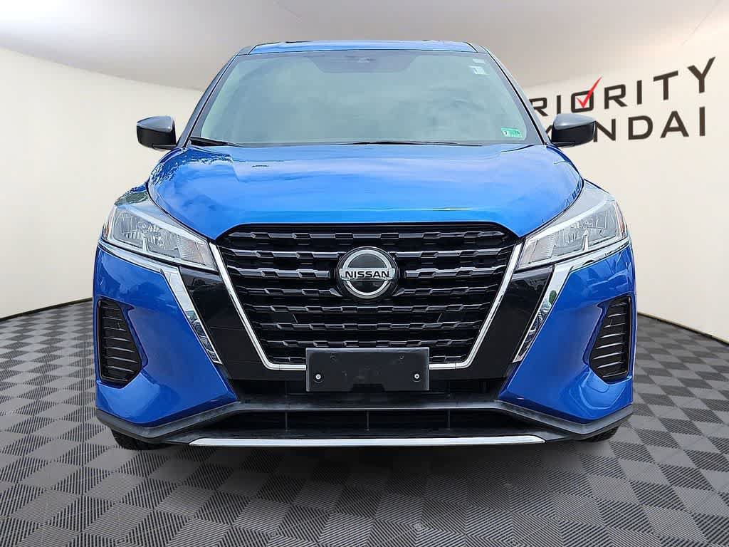 Used 2021 Nissan Kicks S FWD image 2