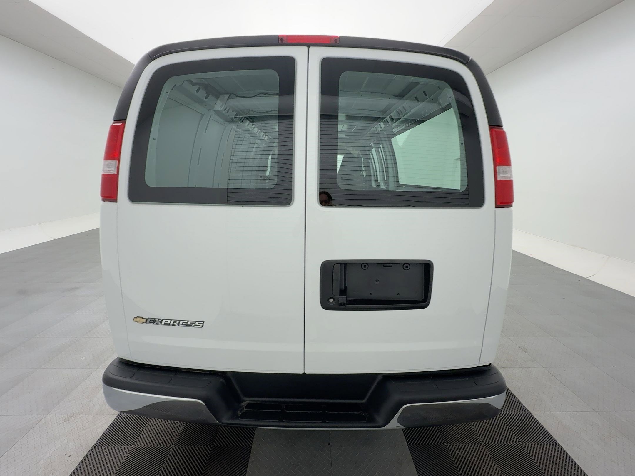 New 2025 Chevrolet Express 2500 Extended w/ Driver Convenience Package image 10