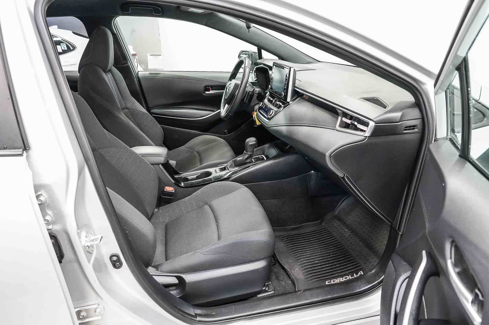 Used 2020 Toyota Corolla SE FWD image 16